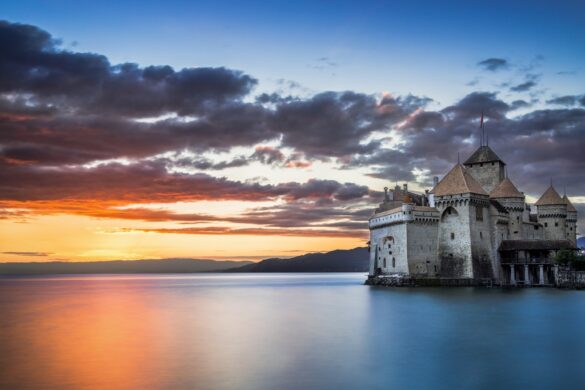 Explore,The,Stunning,Beauty,Of,Chateau,De,Chillon,At,Sunset