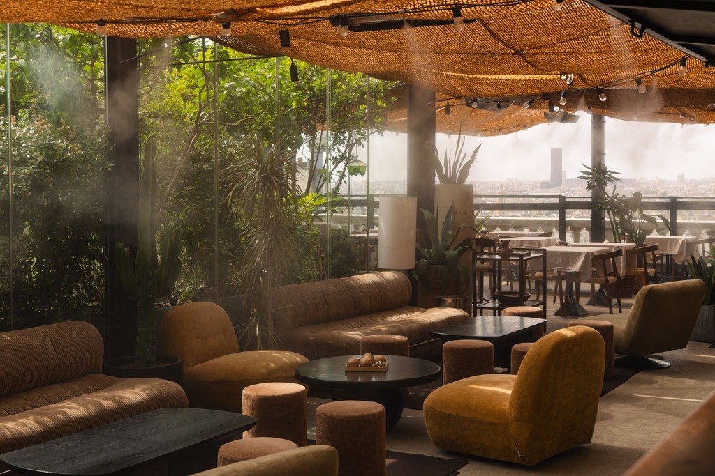 6a476d845e2ce34a58a469ed_Rooftop terrass hotel 5