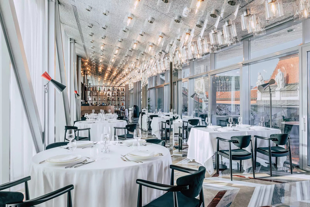 valmarie-restaurant-home